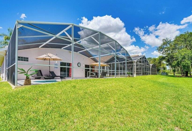 Heated Pool & Screened Lanai: Haines City Haven!