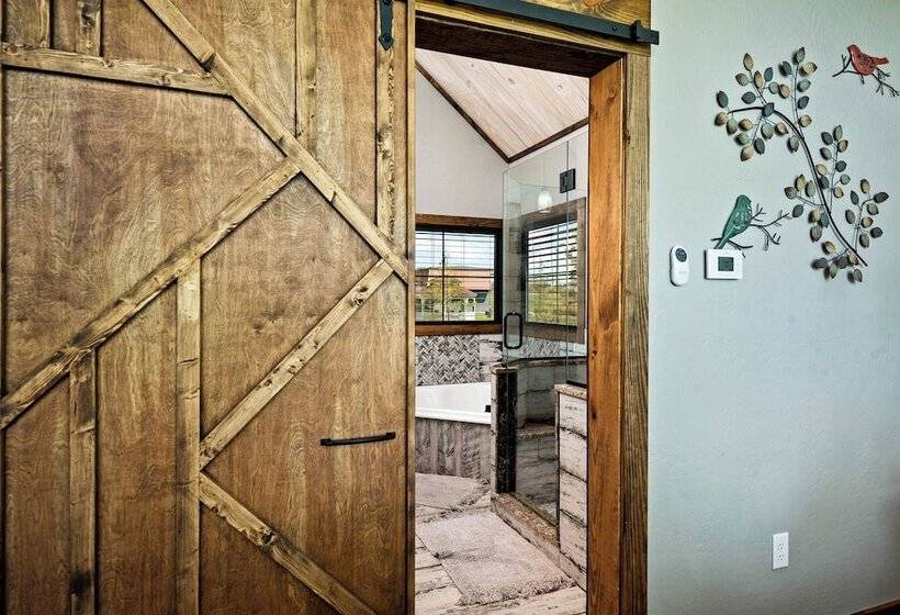 فندق Fairway Treehouses