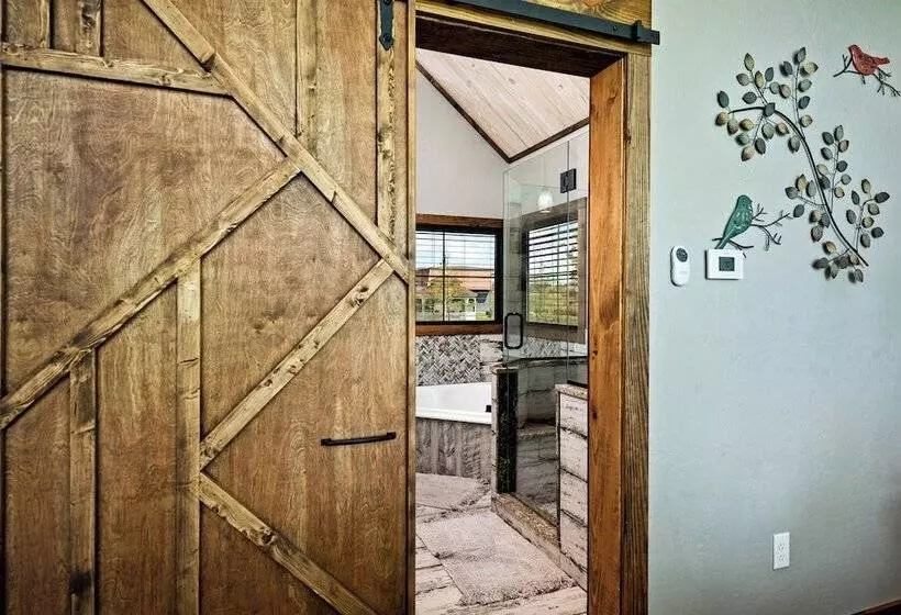 Hotelli Fairway Treehouses