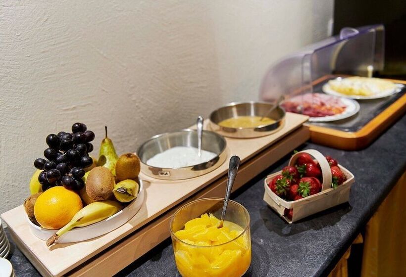 هتل Hôtel De France