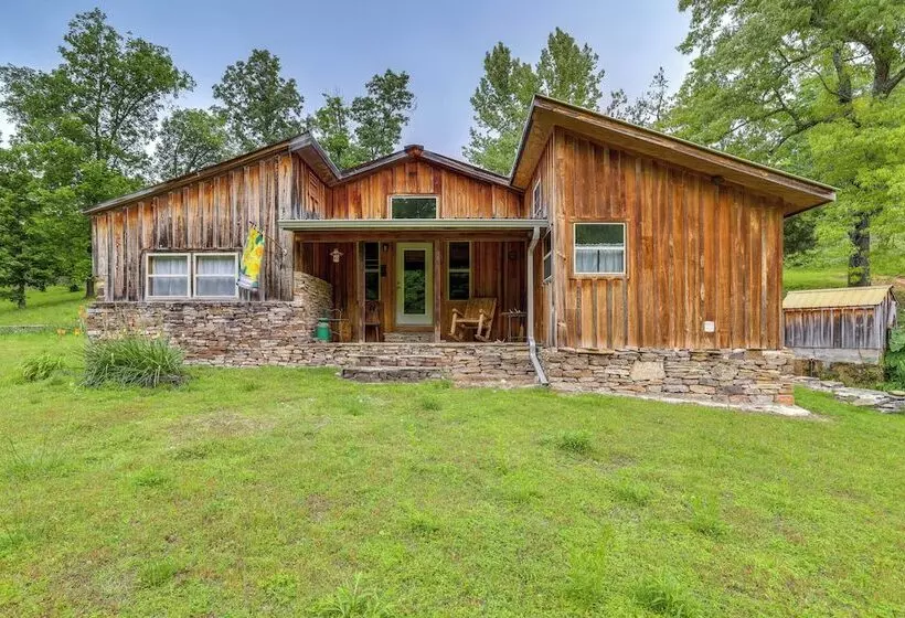 Mountain View Cabin On Farm: 3 Mi To Town & Shops