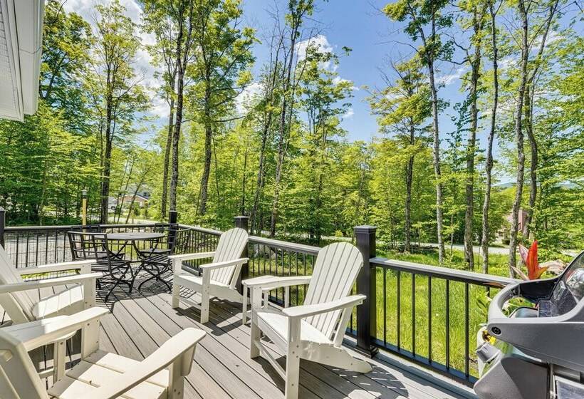 Near Hiking Trails & Ski Resorts: Killington Home!