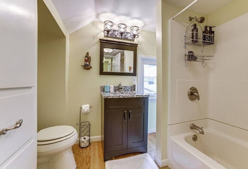 Michigan Lakefront Retreat W/ Kayaks & 2 Decks