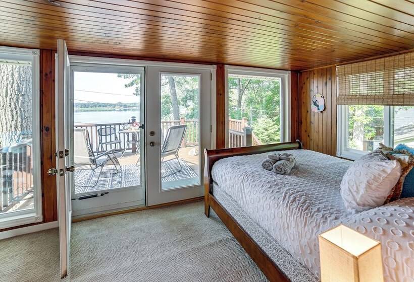 Michigan Lakefront Retreat W/ Kayaks & 2 Decks