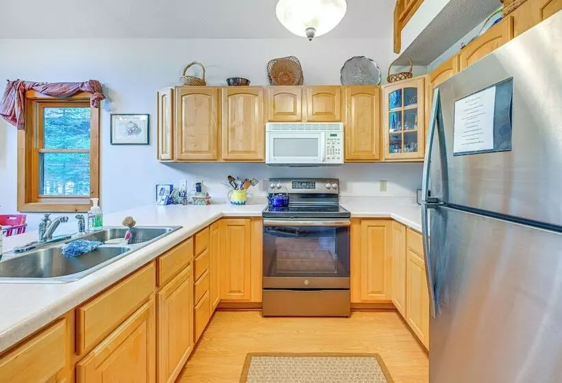 Peaceful White Sand Lake House W/ Dock & Deck!