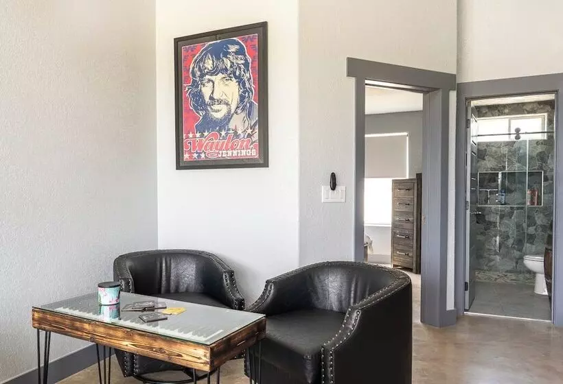 Majatalo Hill Country Guest Houses