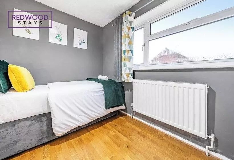 Majatalo Kingston Road House By Redwood Stays