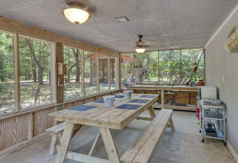 Near Edisto Beach State Park: Home W/ Lanais!