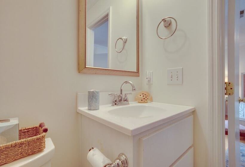 Near Edisto Beach State Park: Home W/ Lanais!