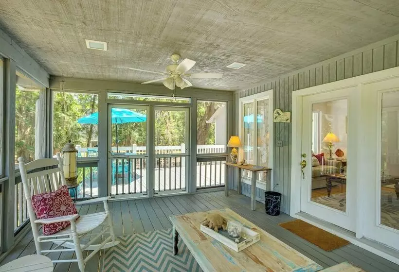 Near Edisto Beach State Park: Home W/ Lanais!