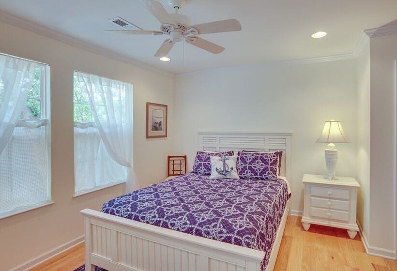 Near Edisto Beach State Park: Home W/ Lanais!