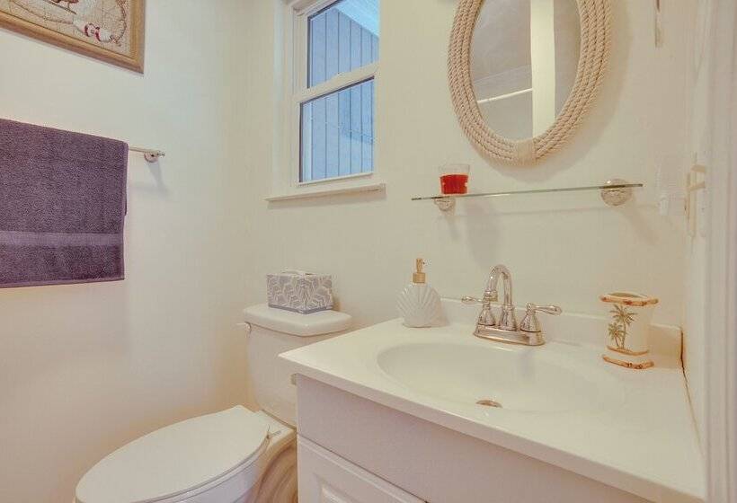 Near Edisto Beach State Park: Home W/ Lanais!