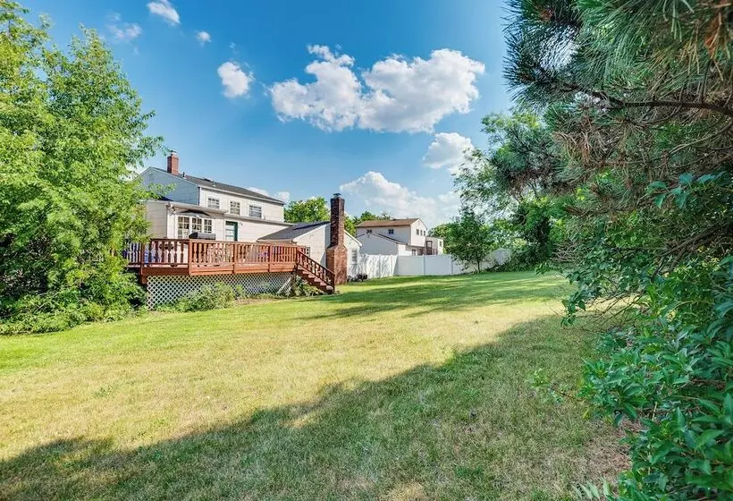 Somerset Home W/ Large Yard Near Parks & Trails