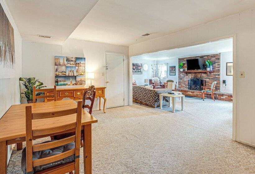 Somerset Home W/ Large Yard Near Parks & Trails