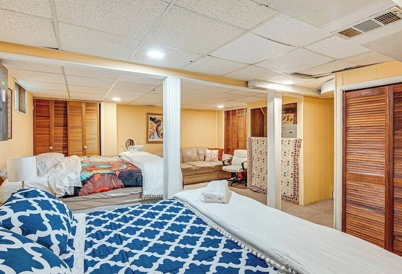 Somerset Home W/ Large Yard Near Parks & Trails