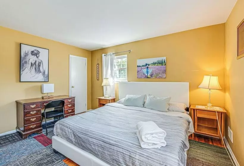 Somerset Home W/ Large Yard Near Parks & Trails