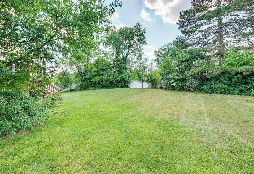 Somerset Home W/ Large Yard Near Parks & Trails