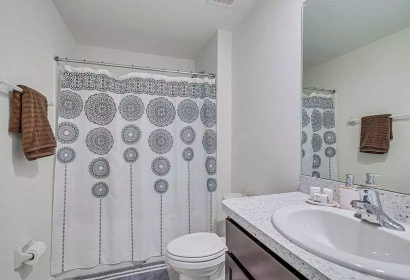Spring Hill Retreat W/ Patio & Yard, Near Kayaking