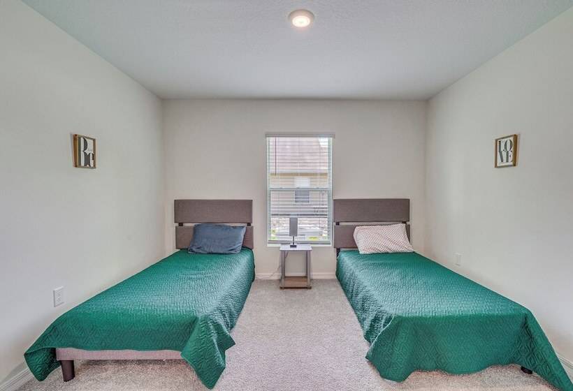 Spring Hill Retreat W/ Patio & Yard, Near Kayaking