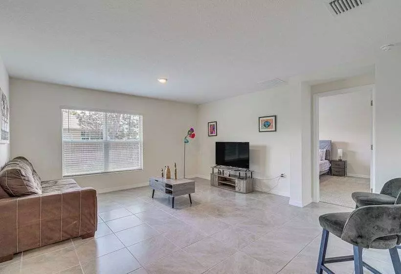 Spring Hill Retreat W/ Patio & Yard, Near Kayaking