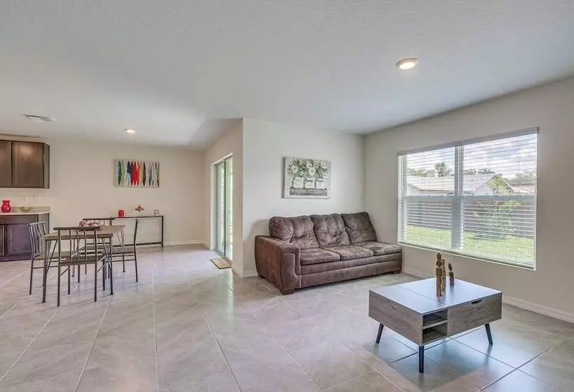 Spring Hill Retreat W/ Patio & Yard, Near Kayaking