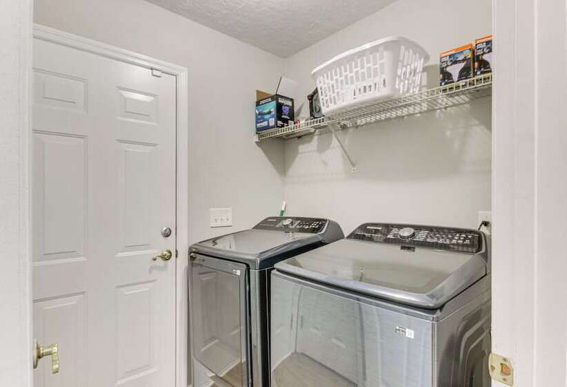 Sunny Augusta Home: Golf, Shop, Explore!