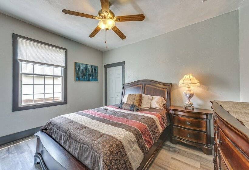 Updated New Kensington Home W/ Deck: 22 Mi To Pgh!