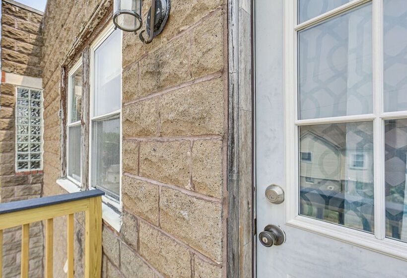 Updated New Kensington Home W/ Deck: 22 Mi To Pgh!