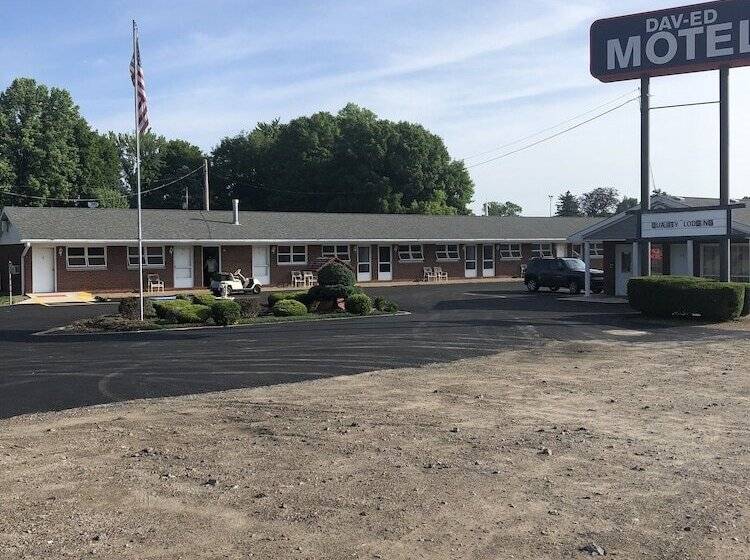Dav Ed Motel