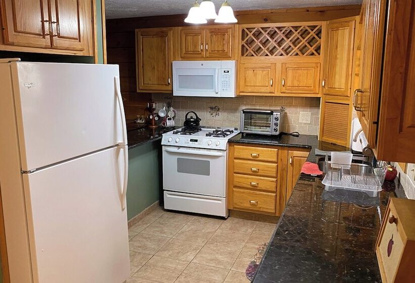 Deer Haven Cabin By Avantstay Waterfront Dock + Firepit