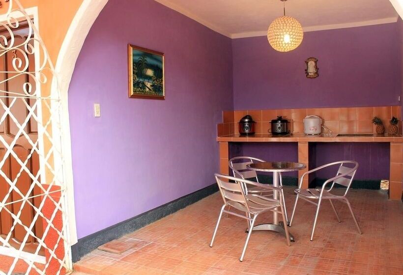 Hostal Mary Mar Trinidad