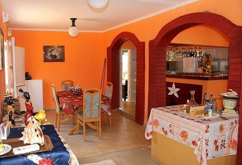 Hostal Mary Mar Trinidad