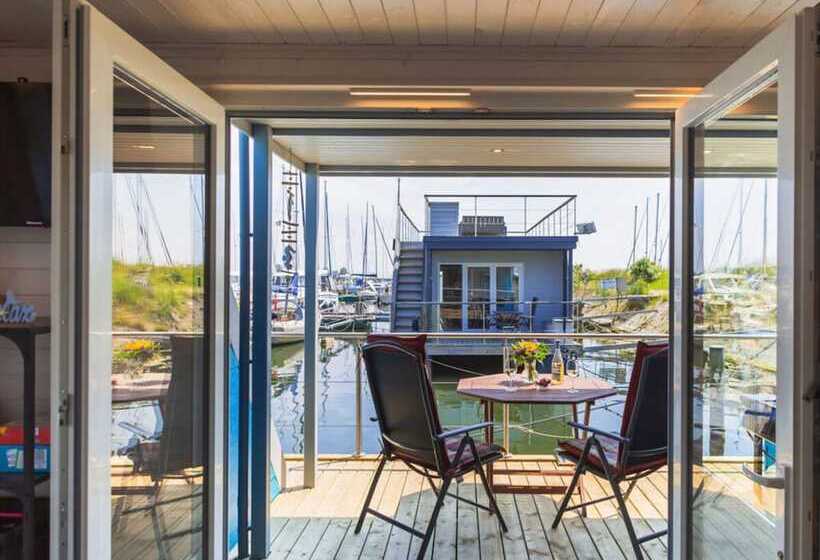 Отель Isa Comfortable Holiday Residence