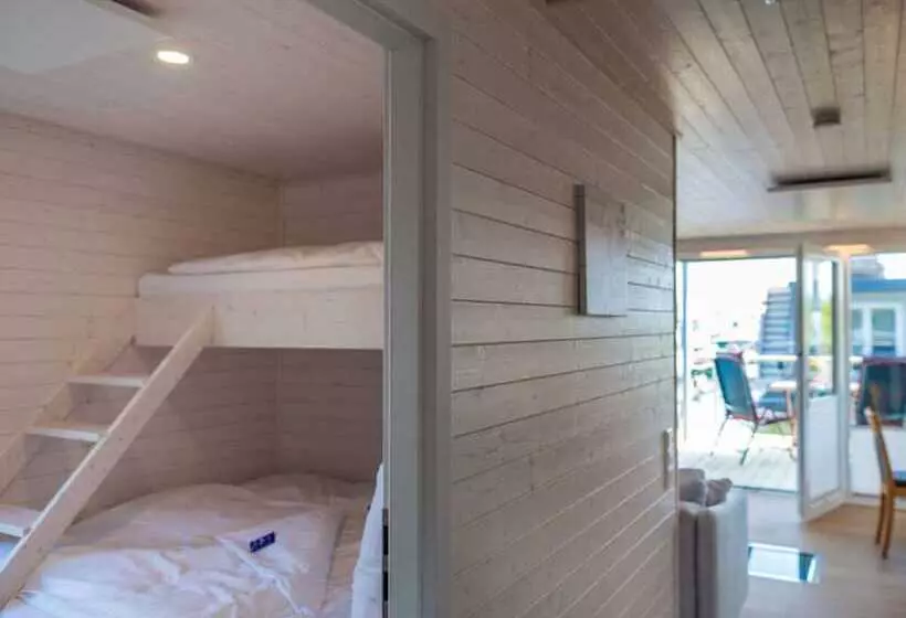 ホテル Isa Comfortable Holiday Residence