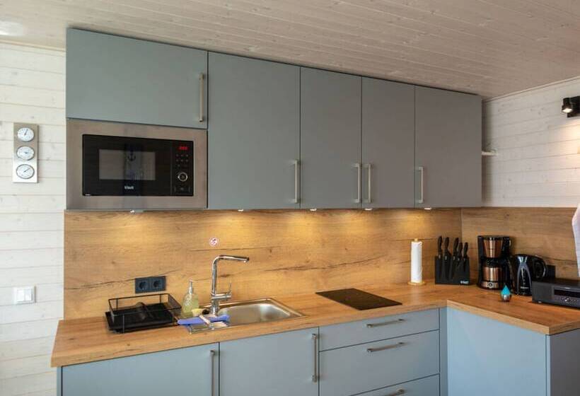 Отель Isa Comfortable Holiday Residence