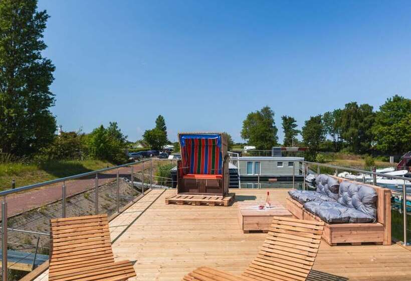 Отель Isa Comfortable Holiday Residence