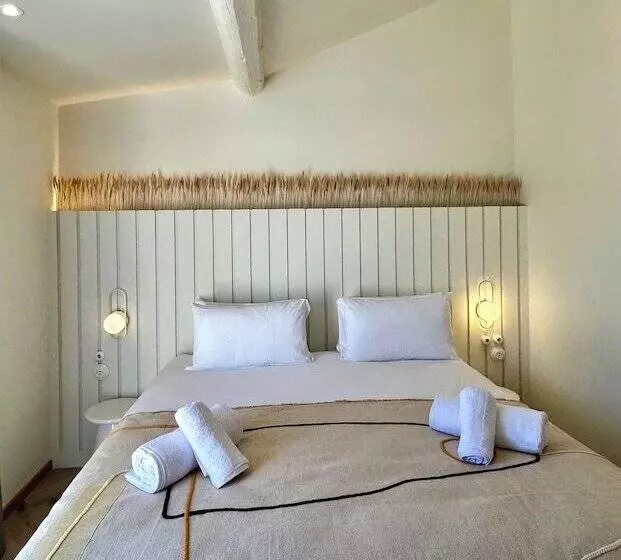 هتل Maison Soleil