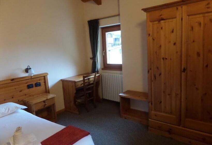 ホテル Albergo Valle Del Bitto