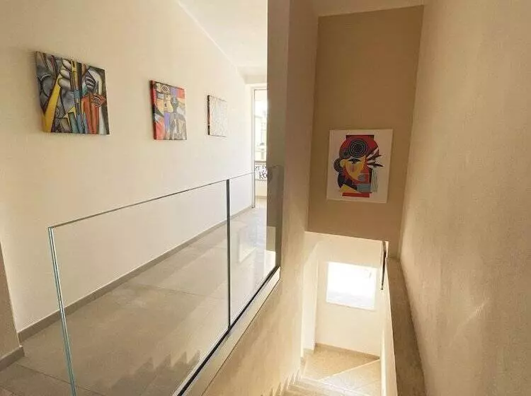 ペンション Art Boutique Rooms