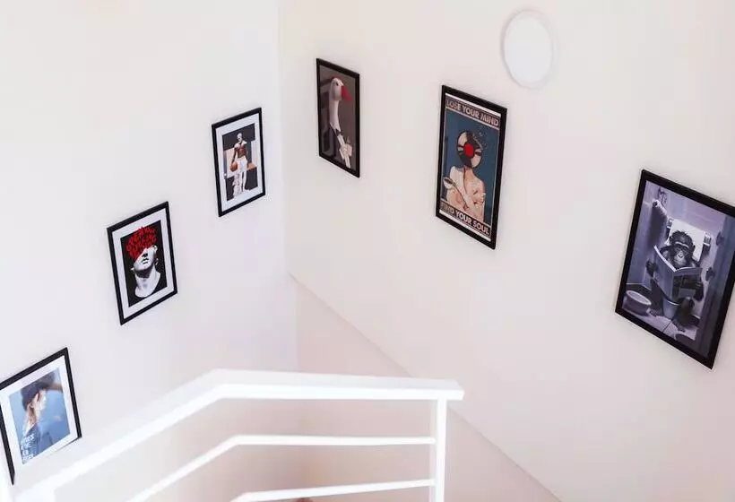 ペンション Art Boutique Rooms