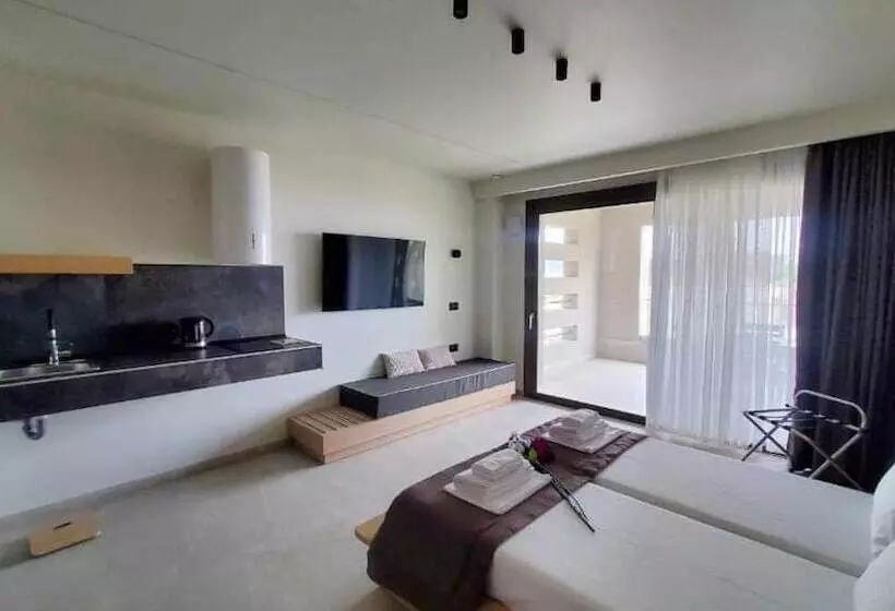 ペンション Aura Luxury Suites   Olympiada Cozy Getaways