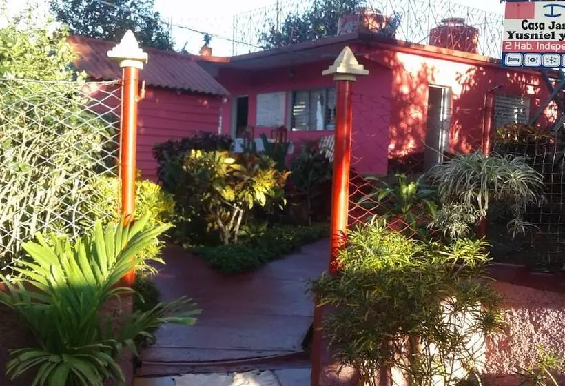 ペンション Casa Jardin Yusniel Y Lida