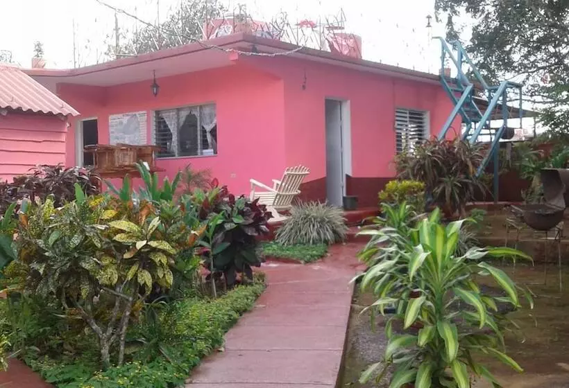 ペンション Casa Jardin Yusniel Y Lida