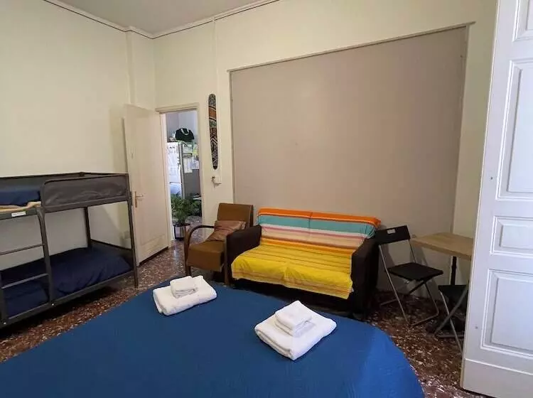 پانسیون Central Station House Cettina
