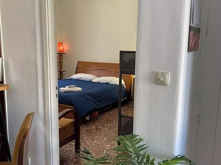 پانسیون Central Station House Cettina