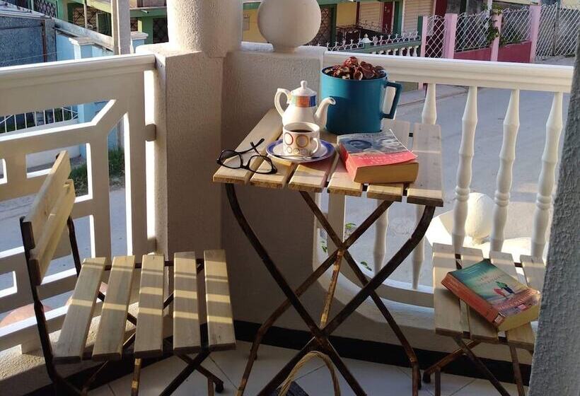 پانسیون Hostal Katia