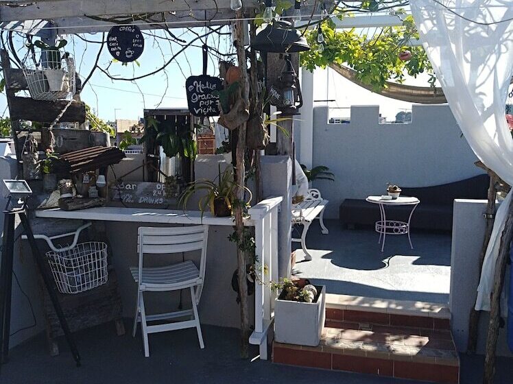 پانسیون Hostal Katia