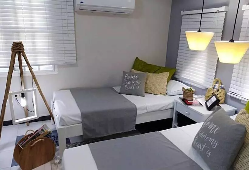 ペンション Hostal Katia