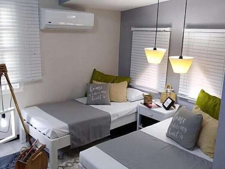 پانسیون Hostal Katia