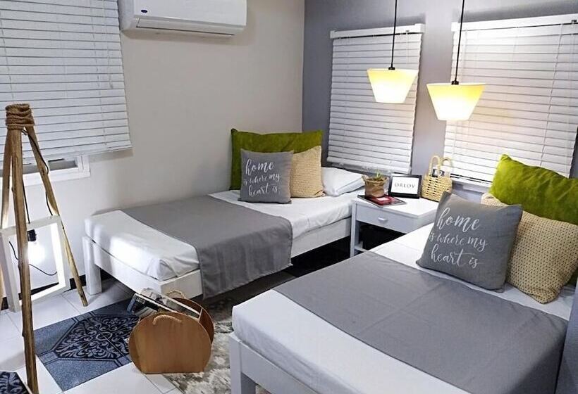 پانسیون Hostal Katia